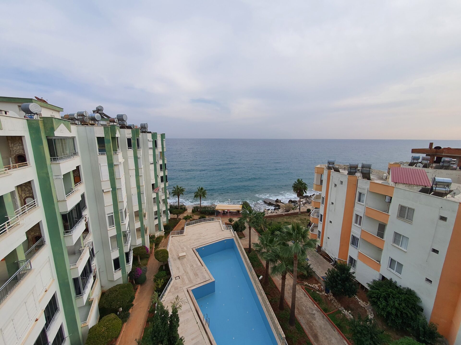 mersin ayas yakamoz sitesi deniz manzarali satilik daire vipgayrimenkulvipgayrimenkul